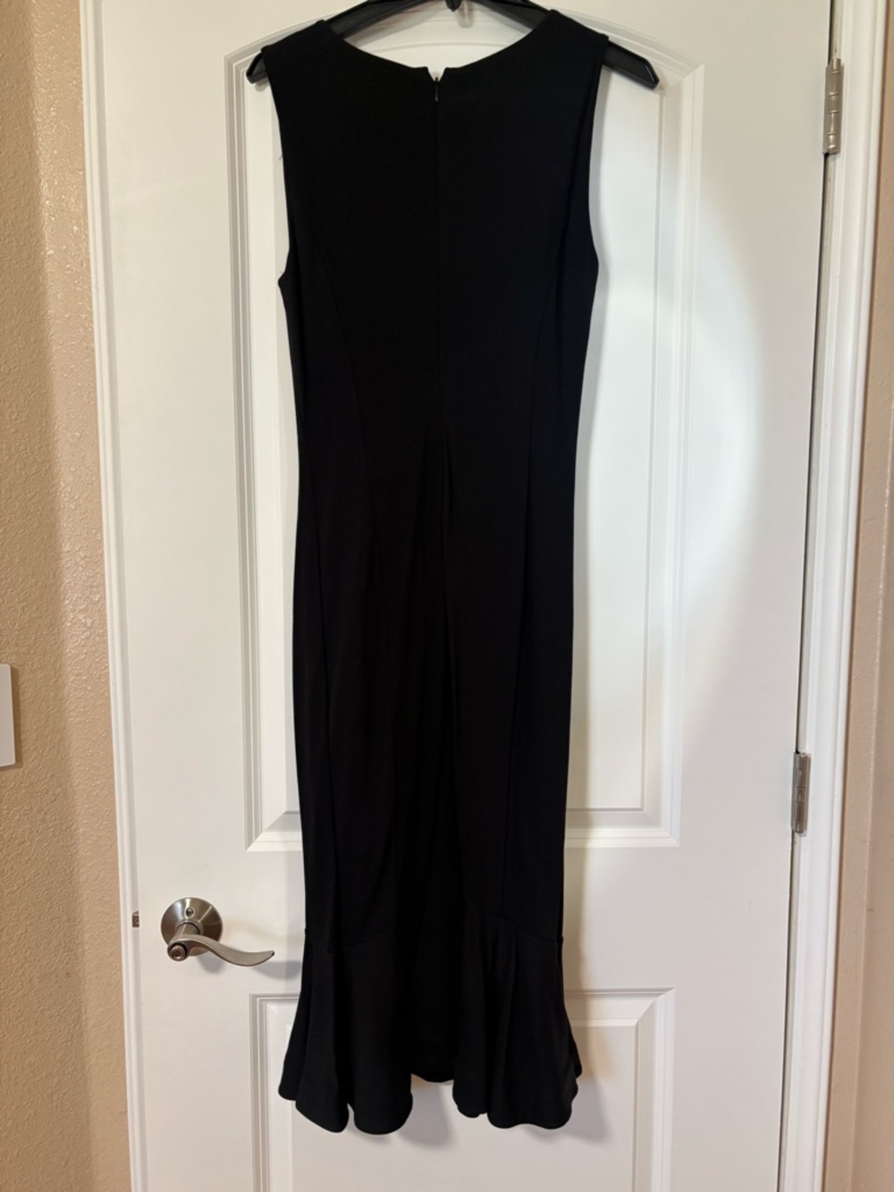 G.I.L.I Black Sleeveless Mermaid Hem Dress - Picture 2 of 5